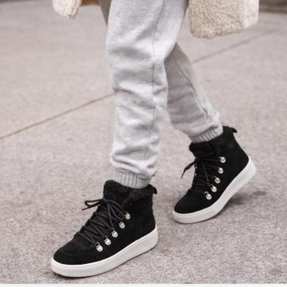 🪢 STEVE MADDEN Black Debora Hi Top High Top Sneakers NWOB $99.95 8